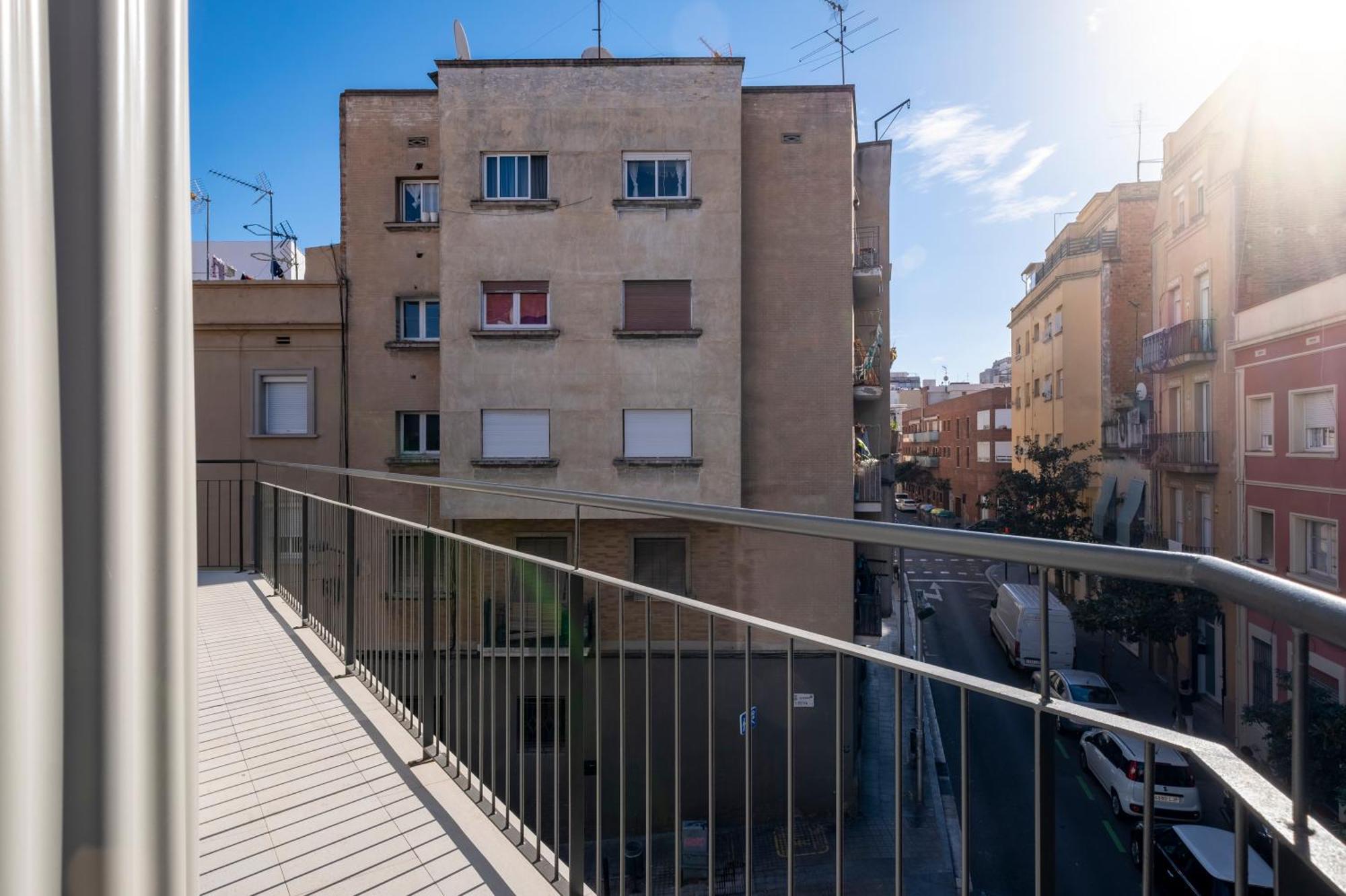 Centric Apartment Camp Nou 2 لوسبيتاليت دي يوبريغات المظهر الخارجي الصورة